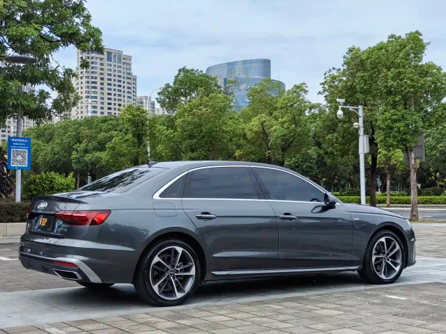 Audi A4L — Фото автомобиля 5