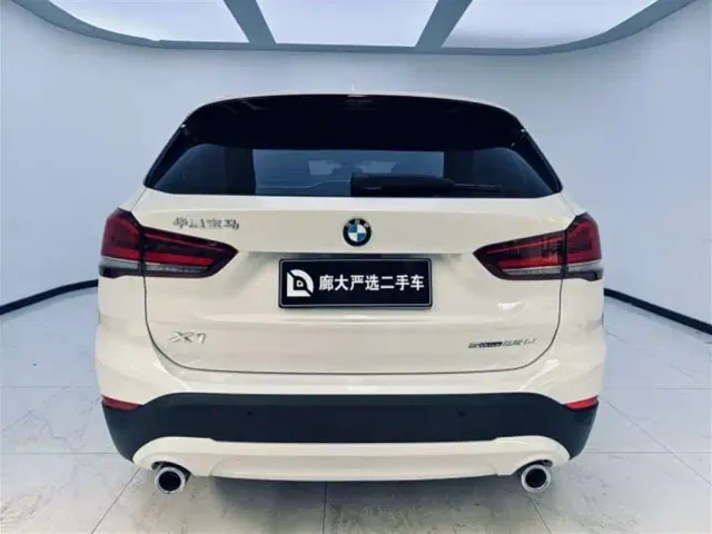 BMW X1 — Фото автомобиля 13