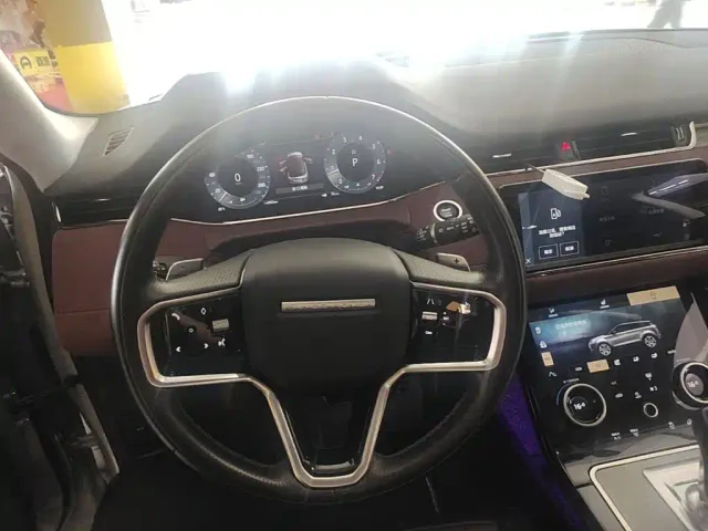 Land Rover Range Rover Evoque — Фото автомобиля 10