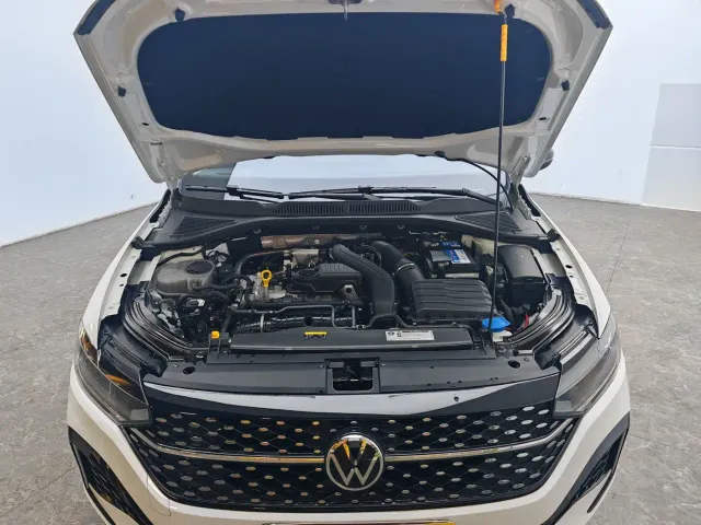 Volkswagen Lavida — Фото автомобиля 13