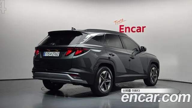 Hyundai Tucson Новый Tucson (NX4) Бензин 1.6 турбо 2WD — Фото автомобиля 2