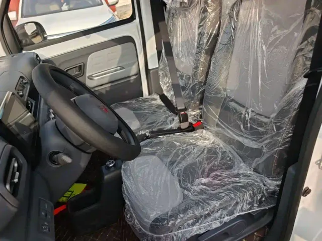 Wuling Zhiguang NEV — Фото автомобиля 14
