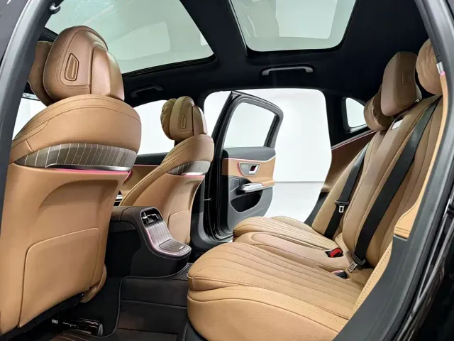 Mercedes-Benz E-Class — Фото автомобиля 9