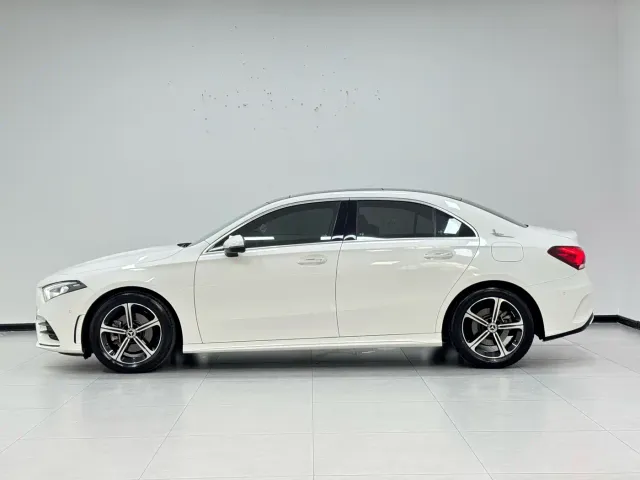 Mercedes-Benz A-Class — Фото автомобиля 4
