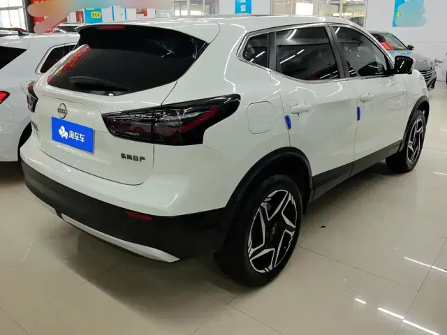 Nissan Qashqai — Фото автомобиля 3