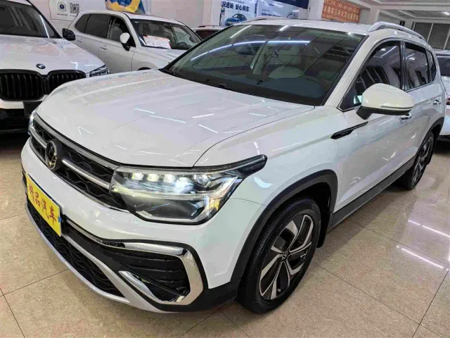 Фотография автомобиля — Volkswagen Tharu