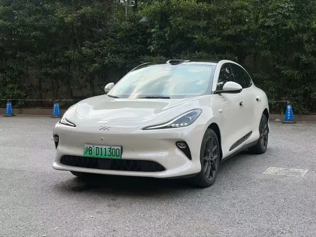 Фотография автомобиля — IM Motors LS6