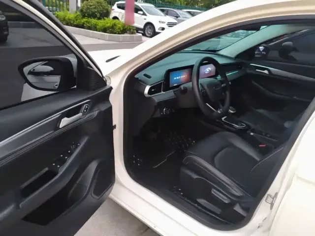 Ford Escort — Фото автомобиля 15