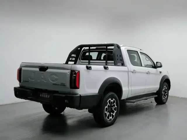 JAC Motors JAC Hunter — Фото автомобиля 2