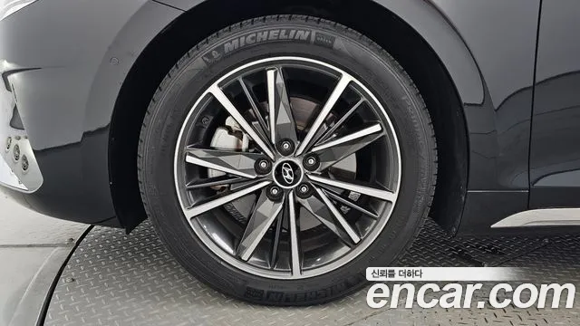 Hyundai Grandeur — Фото автомобиля 5
