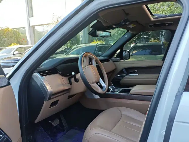 Land Rover Range Rover — Фото автомобиля 4