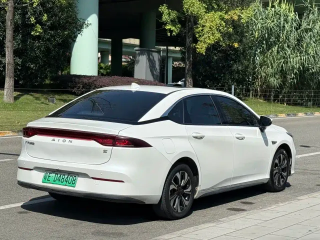GAC Aion S — Фото автомобиля 14