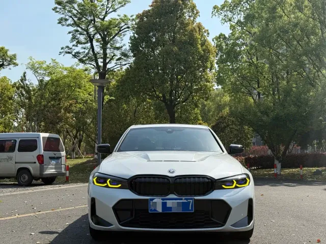 BMW 3 Series — Фото автомобиля 3