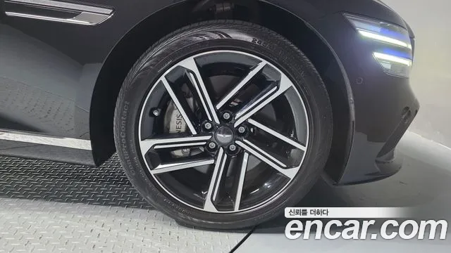 Genesis G80 RG3 — Фото автомобиля 6