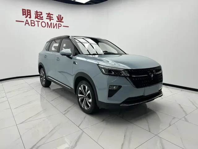 Wuling Asta — Фото автомобиля 3