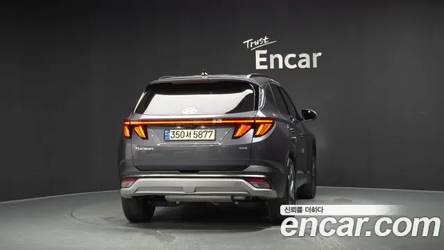 Hyundai Tucson Новый Tucson (NX4) Бензин 1.6 Turbo 4WD — Фото автомобиля 4