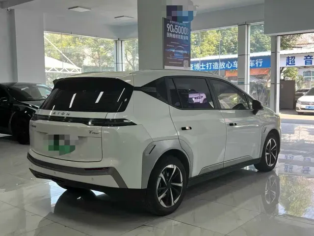 GAC Aion Y — Фото автомобиля 12