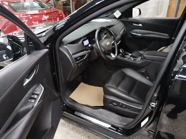Cadillac XT4 — Фото автомобиля 15