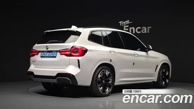 BMW iX3 G08 (2020–2024) — Фото автомобиля 2