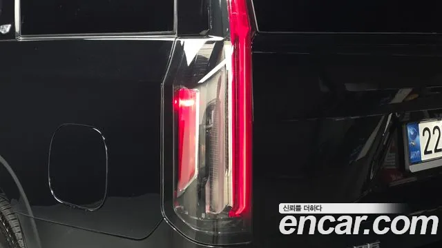 Cadillac Escalade 5th Gen — Фото автомобиля 8