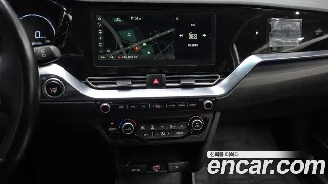 Kia Niro — Фото автомобиля 19