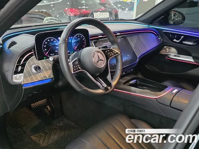 Mercedes-Benz E-Class E-класс W214 E300 4MATIC Exclusive — Фото автомобиля 11
