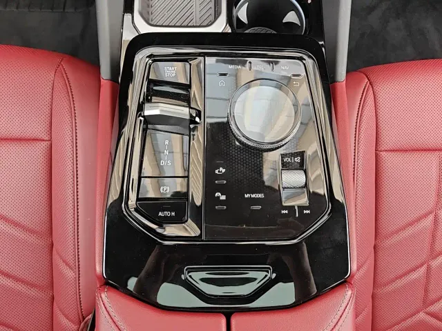 BMW 5 Series — Фото автомобиля 13