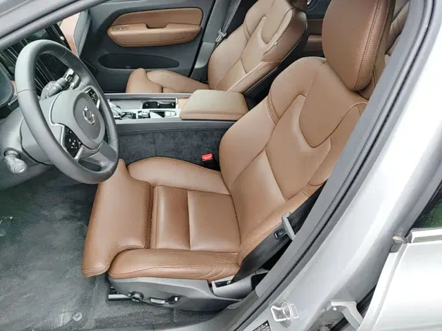 Volvo XC60 — Фото автомобиля 19