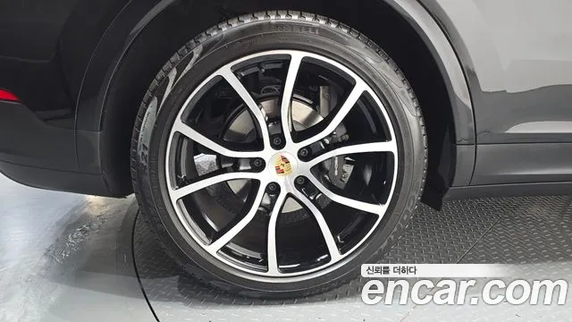 Porsche Cayenne PO536 — Фото автомобиля 5