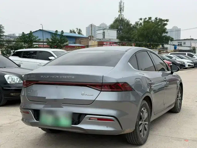 BYD Qin PLUS — Фото автомобиля 22