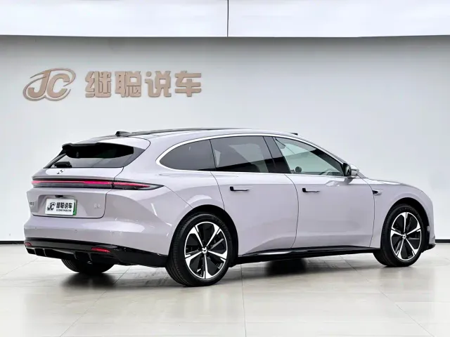 Nio ET5 Touring — Фото автомобиля 7