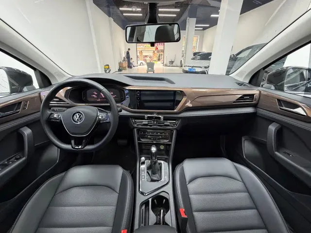 Volkswagen Tharu — Фото автомобиля 14