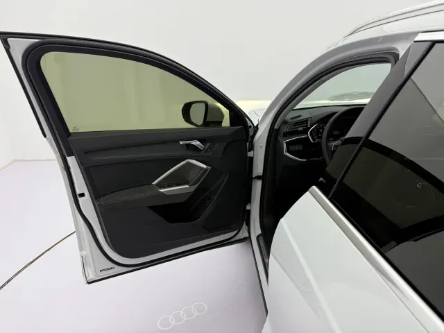 Audi Q3 — Фото автомобиля 23