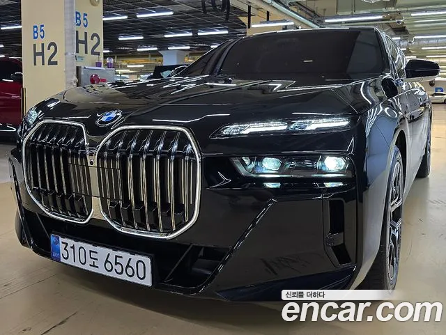 BMW 7-Series 7 серия (G70) 740i xDrive M Sport Limited — Фото автомобиля 2