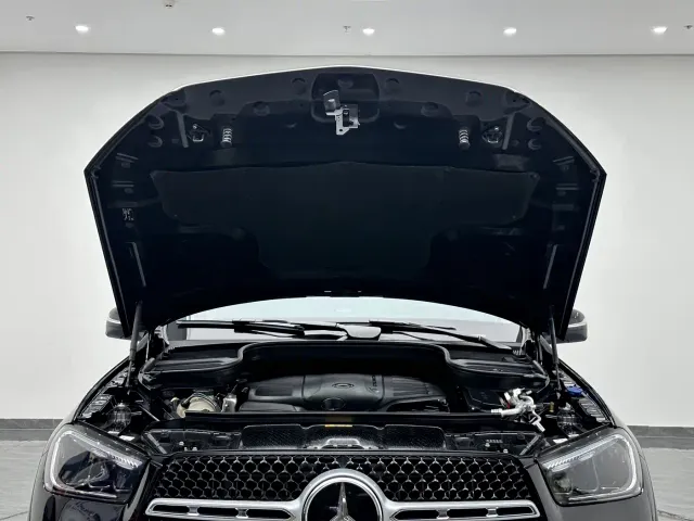 Mercedes-Benz GLE-Class — Фото автомобиля 27