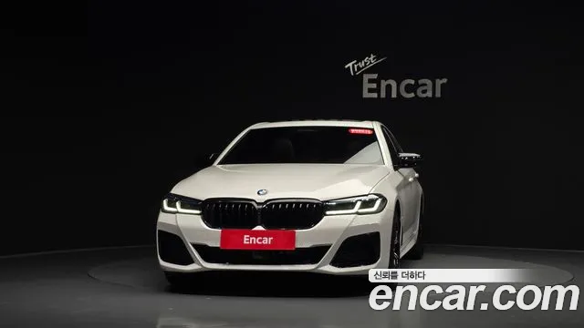 BMW 5 Series G30 — Фото автомобиля 3