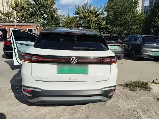 Volkswagen ID.4 X — Фото автомобиля 5