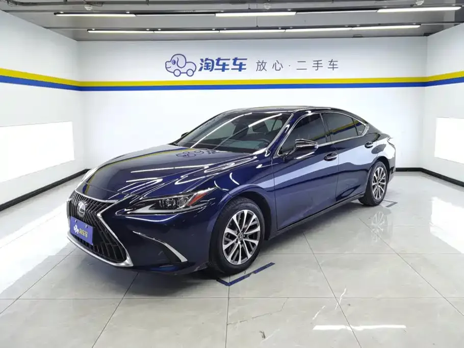 Фотография автомобиля — Lexus Lexus ES