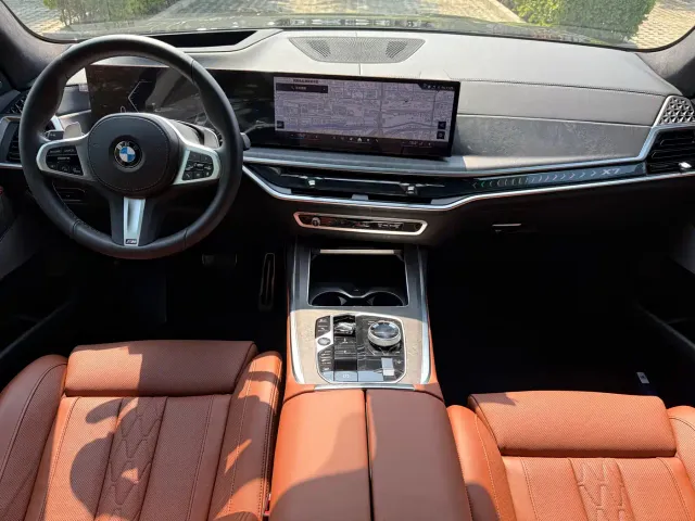 BMW X7 — Фото автомобиля 9