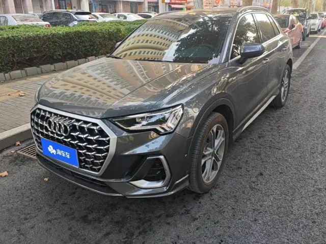 Фотография автомобиля — Audi Q3