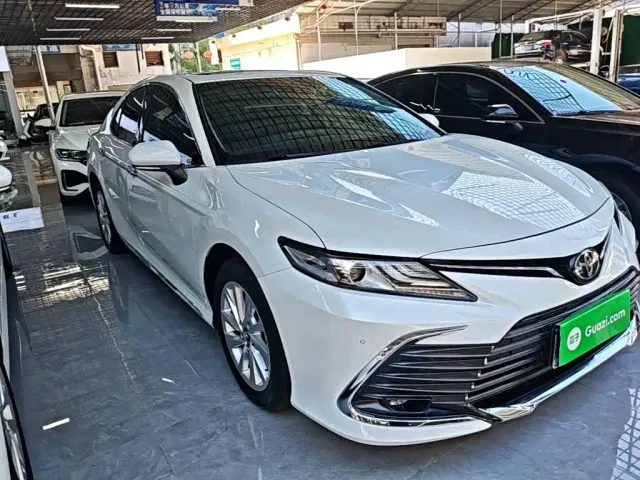 Toyota Camry — Фото автомобиля 3