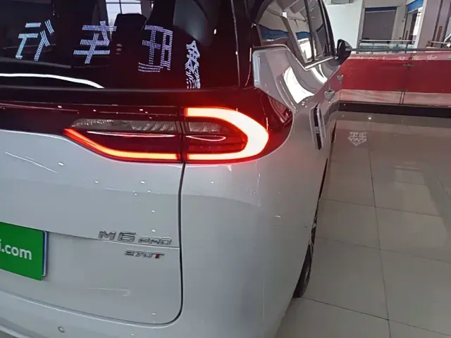GAC Trumpchi M6 — Фото автомобиля 7