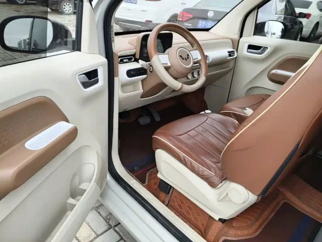 Wuling Hongguang Mini EV — Фото автомобиля 15