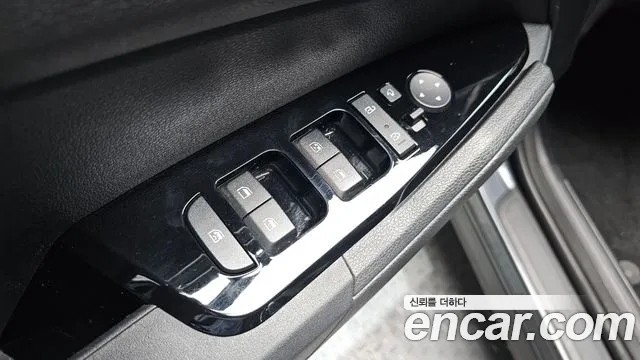 Kia Sportage Sportage 5-е поколение Бензин 1.6 турбо 2WD — Фото автомобиля 13