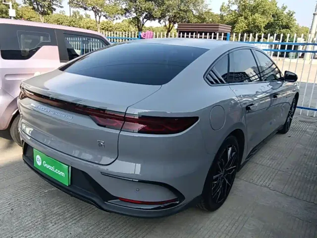 BYD Han — Фото автомобиля 6