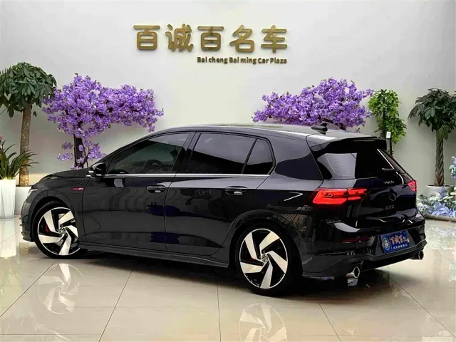 Volkswagen Golf GTI 2021 380TSI DSG GTI — Фото автомобиля 6