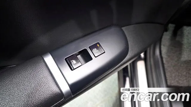 Hyundai Grandeur Grandeur (GN7) 3.5 Бензин 4WD — Фото автомобиля 19