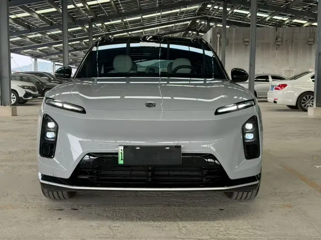 Nio ES6 — Фото автомобиля 2