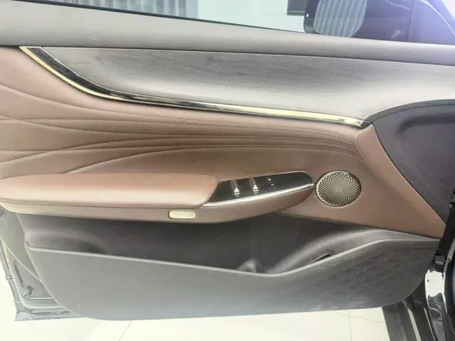 Changan Qiyuan A07 — Фото автомобиля 8
