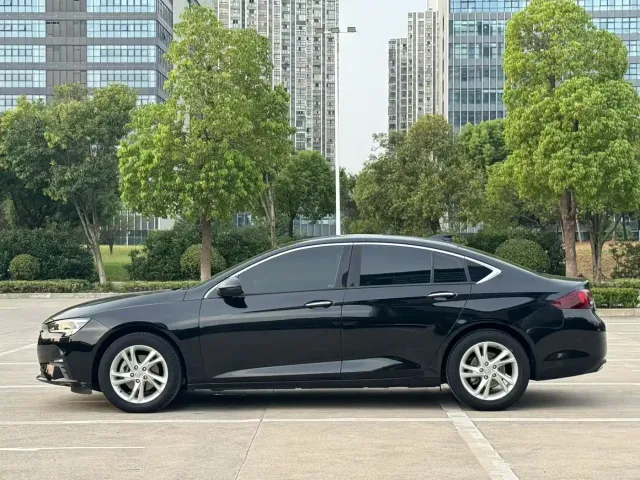 Buick Regal 2021 552T Elite — Фото автомобиля 3